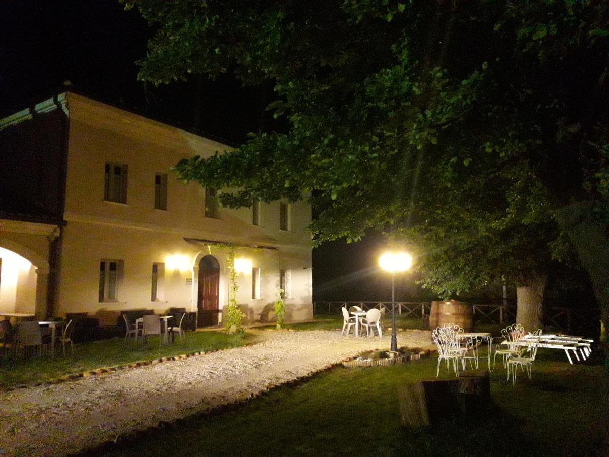 Villa Marietta Country House - Marche 몬테마기오레알메타우로 외부 사진