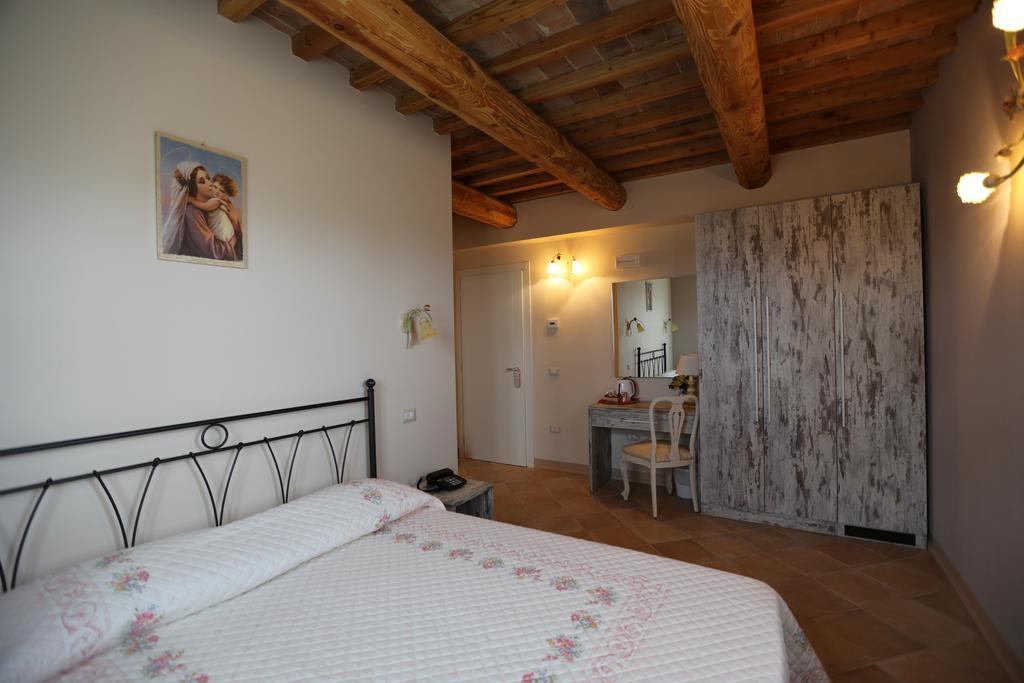 Villa Marietta Country House - Marche 몬테마기오레알메타우로 객실 사진