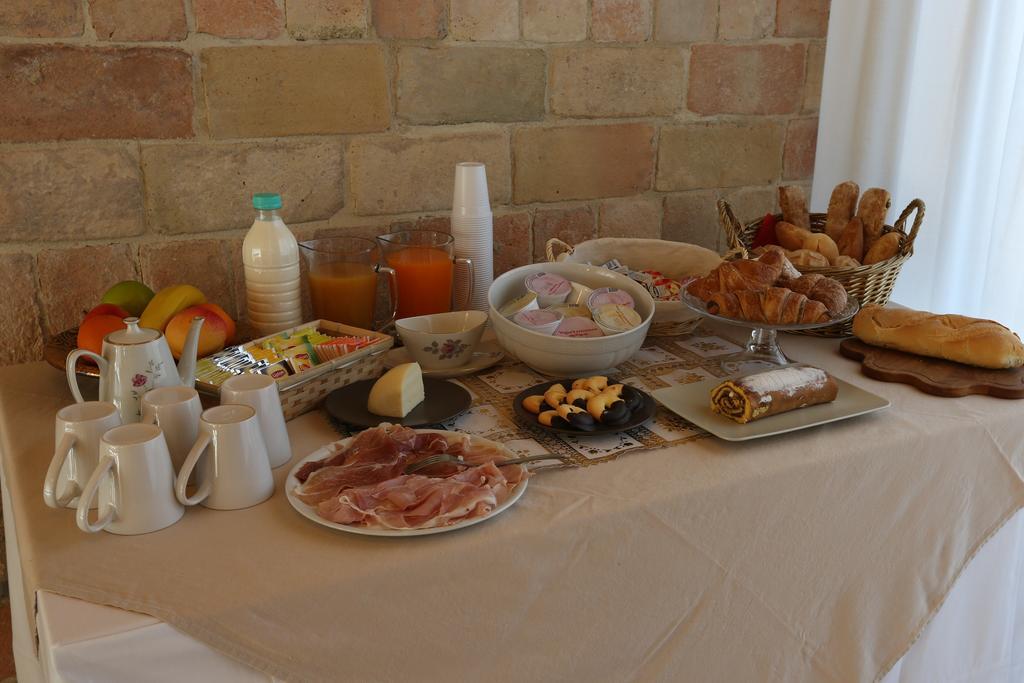 Villa Marietta Country House - Marche 몬테마기오레알메타우로 외부 사진